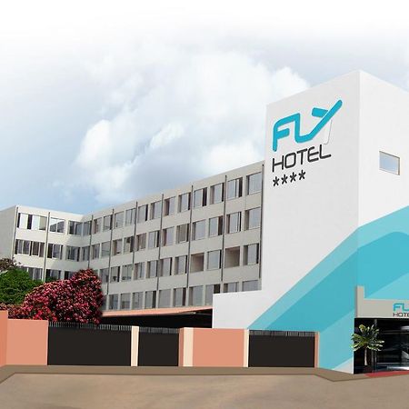 Fly Hotel ルアンダ エクステリア 写真